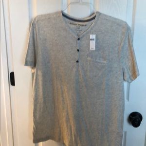 BR 3 button T-shirt with pocket